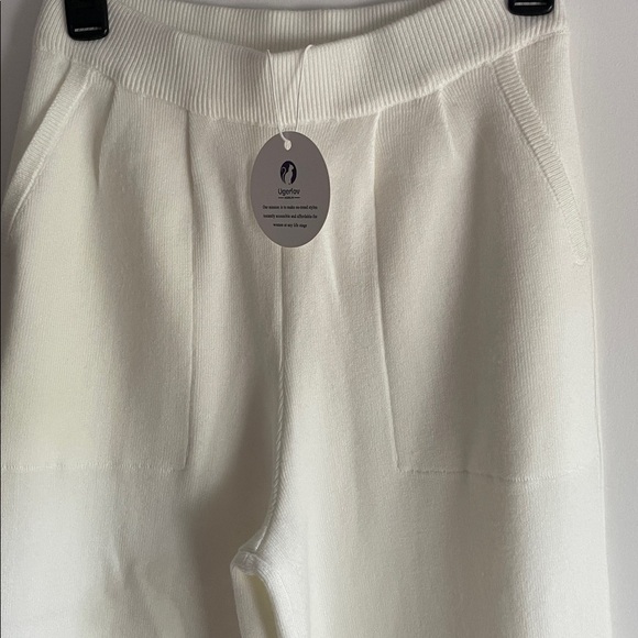 🆕 Women's Cream Straight Leg Knit Sweatpants Size XS New with Tags - Picture 5 of 5